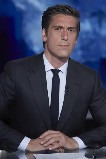 Постер до серіалу "World News Tonight with David Muir" #1510647