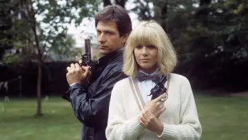 Задник до серіалу "Dempsey and Makepeace" #1446502