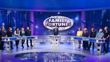 Задник до серіалу "Family Fortunes" #1538151