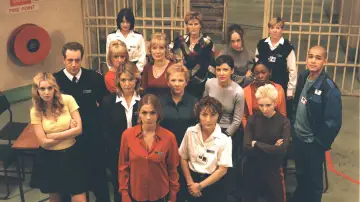 Задник до серіалу "Bad Girls" #1377173