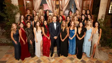 Задник к сериалу "The Bachelor" #1390524
