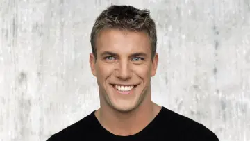 Задник к сериалу "The Bachelor" #1390550