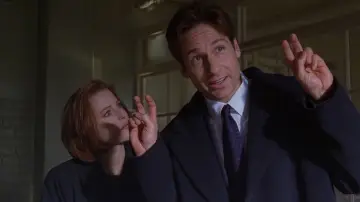 Задник до серіалу "Цілком таємно" #1250757