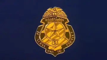 Задник до серіалу "C.O.P.S" #1836283