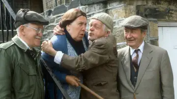 Задник до серіалу "Last of the Summer Wine" #1324262