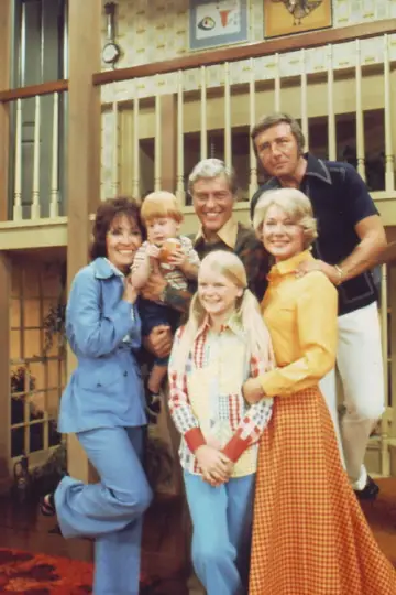 Постер до серіалу "The New Dick Van Dyke Show" #1663100