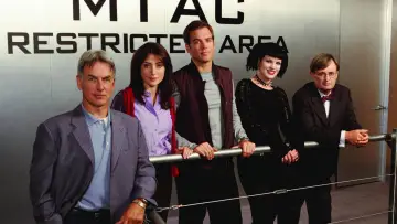 Задник к сериалу "Морська поліція: Спецвідділ" #1232601