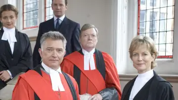Задник до серіалу "Judge John Deed" #1684740