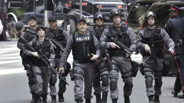 Задник до серіалу "Flashpoint" #1394426