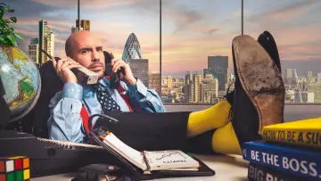 Задник до серіалу "The Apprentice: You