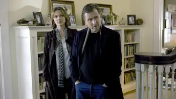 Задник к сериалу "Теорія брехні" #1309342
