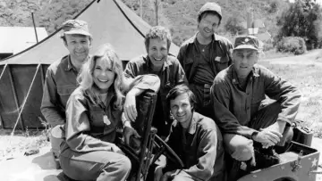 Задник к сериалу "Мобільний армійський хірургічний шпиталь М*А*Х*Ш" #1300046