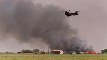 Задник до серіалу "Seconds from Disaster" #1806956