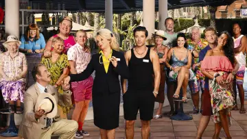 Задник до серіалу "Benidorm" #1374382
