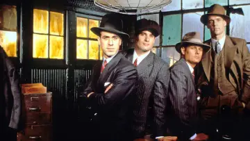 Задник до серіалу "The Untouchables" #1662815