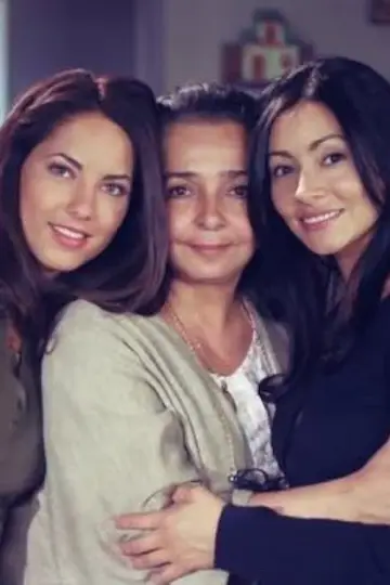 Постер к сериалу "Rubí" #1439739