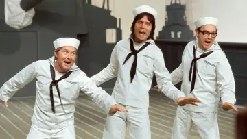 Задник до серіалу "Morecambe & Wise" #1546210
