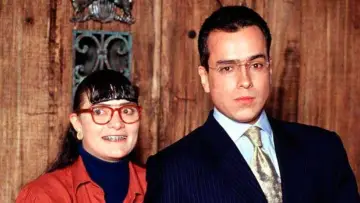 Задник к сериалу "Я — негарна Бетті" #1359825