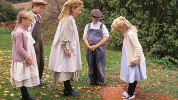 Задник до серіалу "Road to Avonlea" #1423657