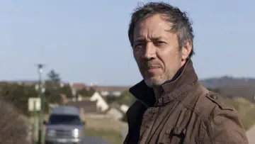 Задник до серіалу "Le Voyageur" #1474954