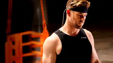 Задник до серіалу "Limitless with Chris Hemsworth" #1788858