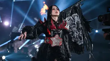 Задник до серіалу "Зірковість на Stardom World" #1219086