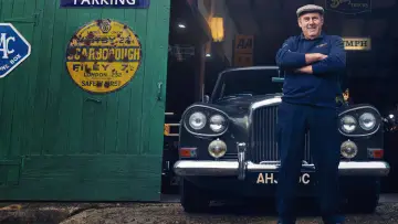 Задник до серіалу "Bangers and Cash" #1486734