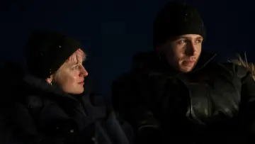 Задник до серіалу "Вбивство на краю світу" #1441259