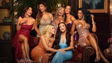 Задник к сериалу "The Real Housewives Ultimate Girls Trip" #1317254