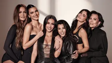 Задник до серіалу "The Kardashians" #1378383