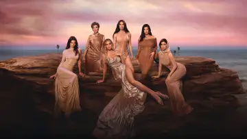 Задник до серіалу "The Kardashians" #1378429