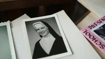 Задник к сериалу "The Keepers" #1463690