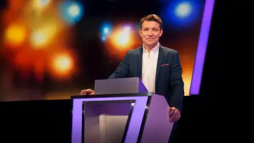 Задник до серіалу "Tipping Point: Lucky Stars" #1548218