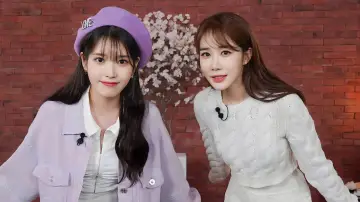 Задник до серіалу "아이유의 팔레트" #1423021