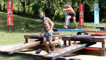 Задник до серіалу "Survivor" #1294924