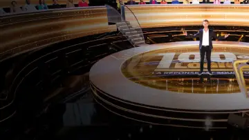 Задник до серіалу "100% логіки: Відповідь перед вашими очима" #1609700