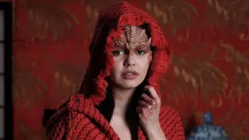 Задник до серіалу "Dragon Lady" #1597616