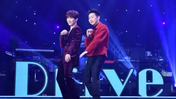 더 시즌즈 постер
