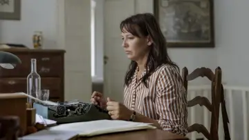 Задник до серіалу "So Long, Marianne" #1562397