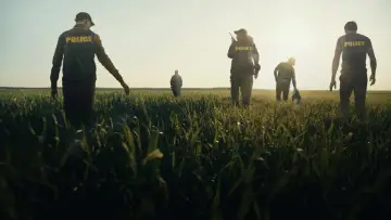Задник до серіалу "Зниклі безвісти: Живі чи мертві?" #1551432