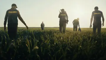 Задник до серіалу "Зниклі безвісти: Живі чи мертві?" #1551433