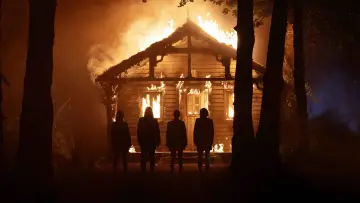 Задник до серіалу "Як дістатися до раю з Белфасту" #1481839