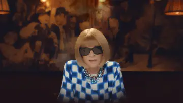 Задник до серіалу "In Vogue: 90-ті" #1444584