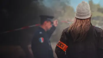 Задник до серіалу "Дівчата з втраченої станції" #1551195