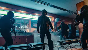 Задник до серіалу "Кешіро: Сила готівки" #1439593