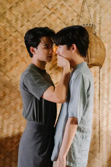 Постер к сериалу "เขมจิราต้องรอด" #1424023