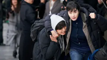 Задник до серіалу "트리거" #1430774