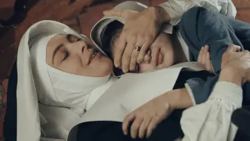 Задник до серіалу "L