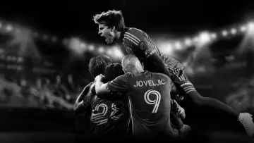 Задник до серіалу "MLS: м