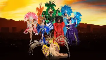 Задник до серіалу "RuPaul